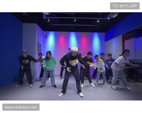 西安街舞队荣获全国街舞排行榜第三名展现实力与风采