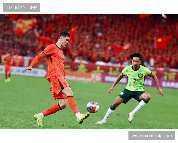 国足鏖战亚洲杯再掀激情风暴全队誓夺荣耀展现中国足球新力量